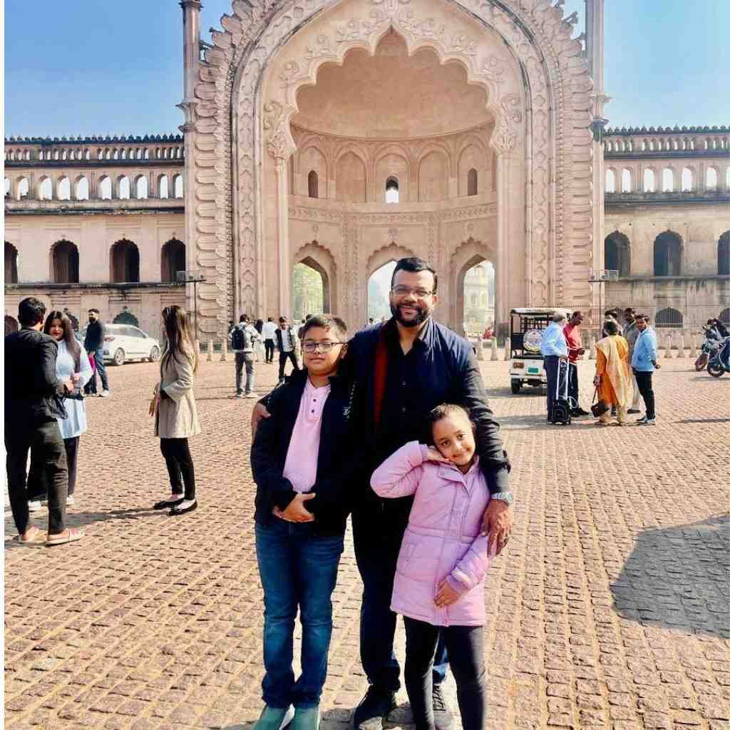 Dr Hifzur R Siddique with Wife, Daughter, and Son