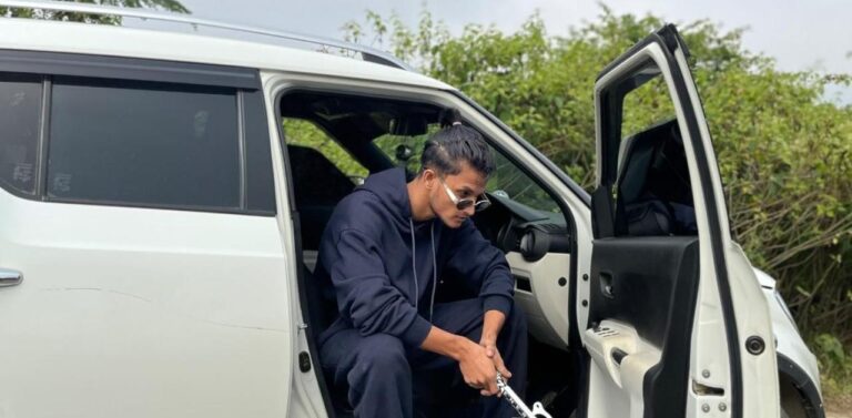 Robe Mujahid Biography