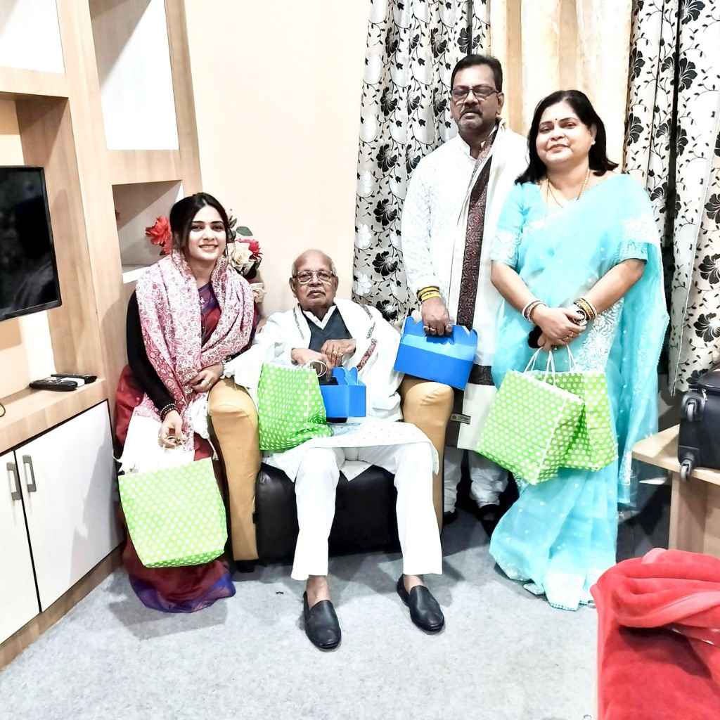 Naiwritaa Joy Shukla Family