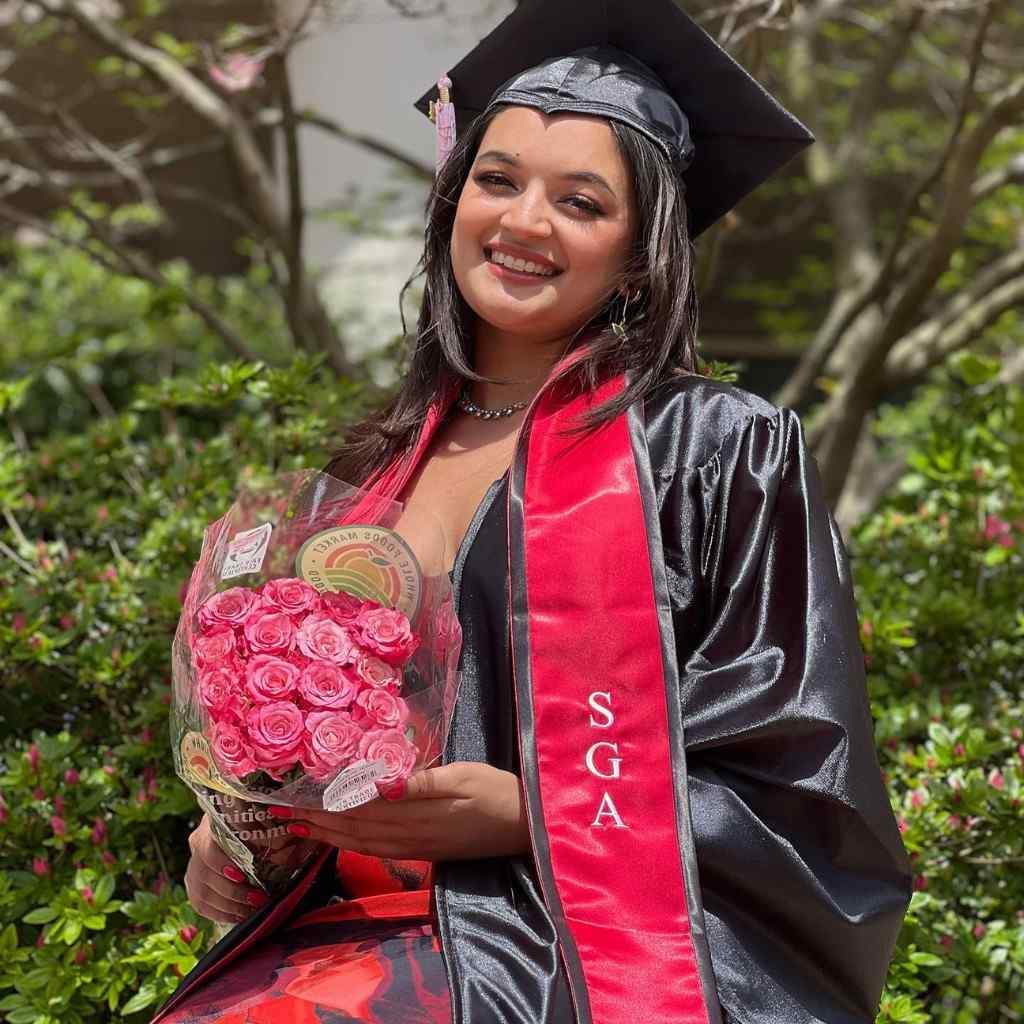 Shreya Pujari education