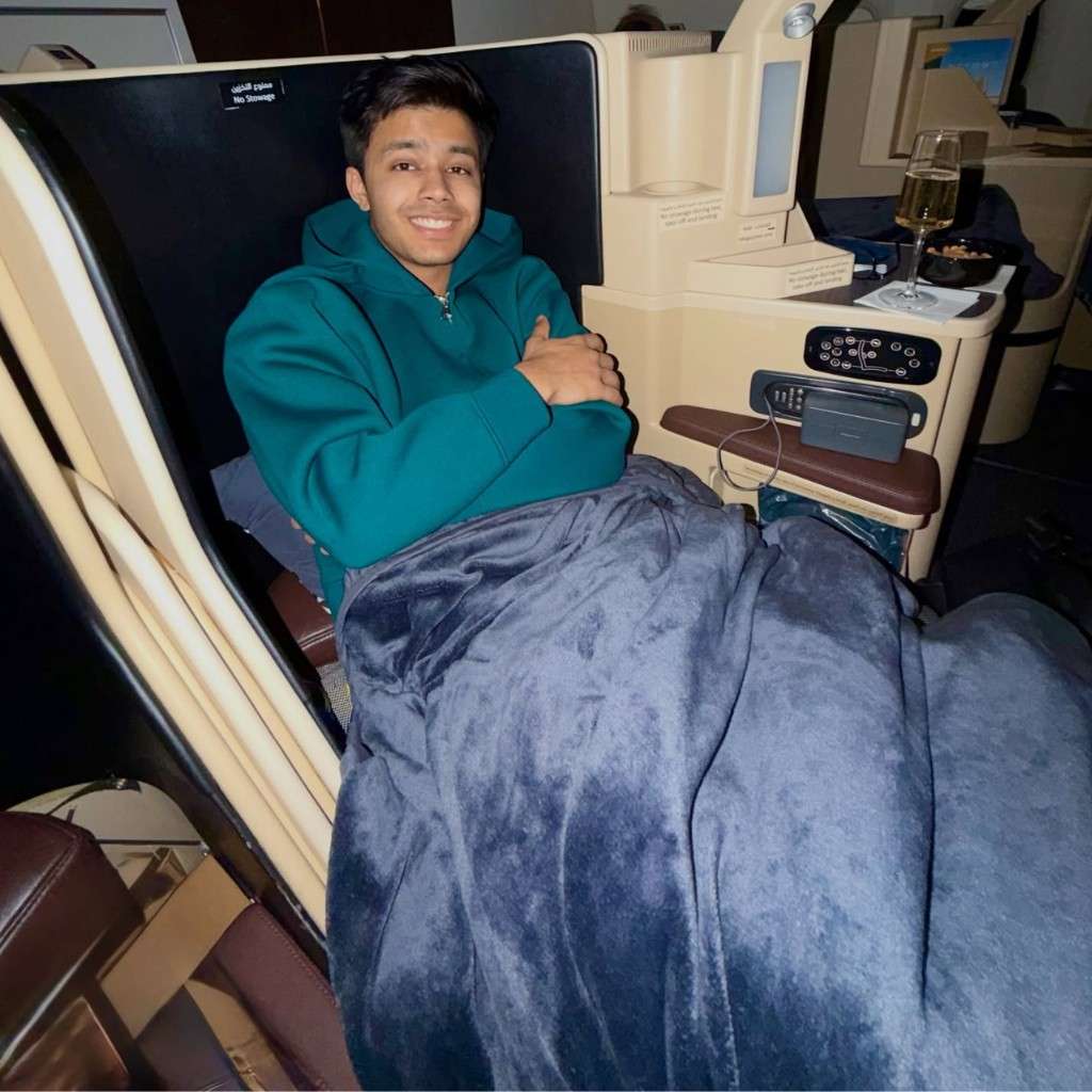 Ayush Bhandari Biography