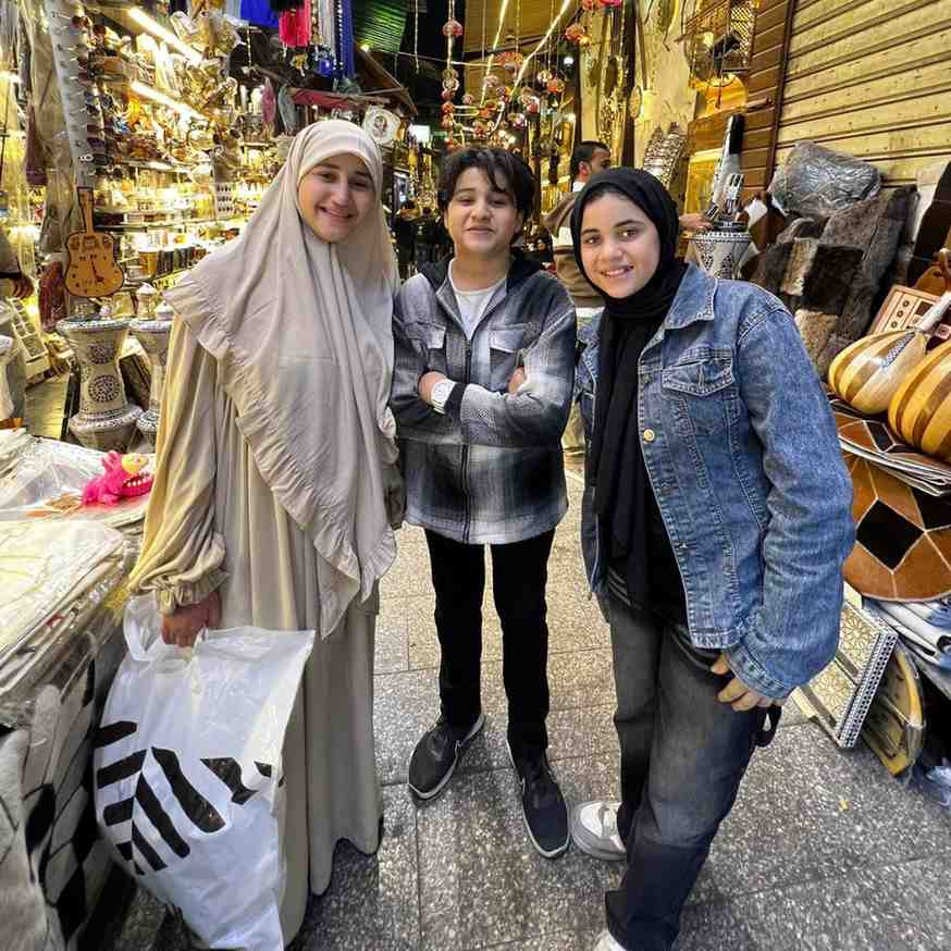 Anas Sayed with sisters