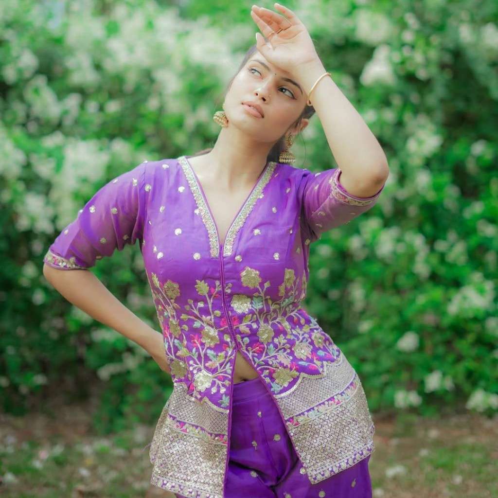 Akshita Dwivedi education