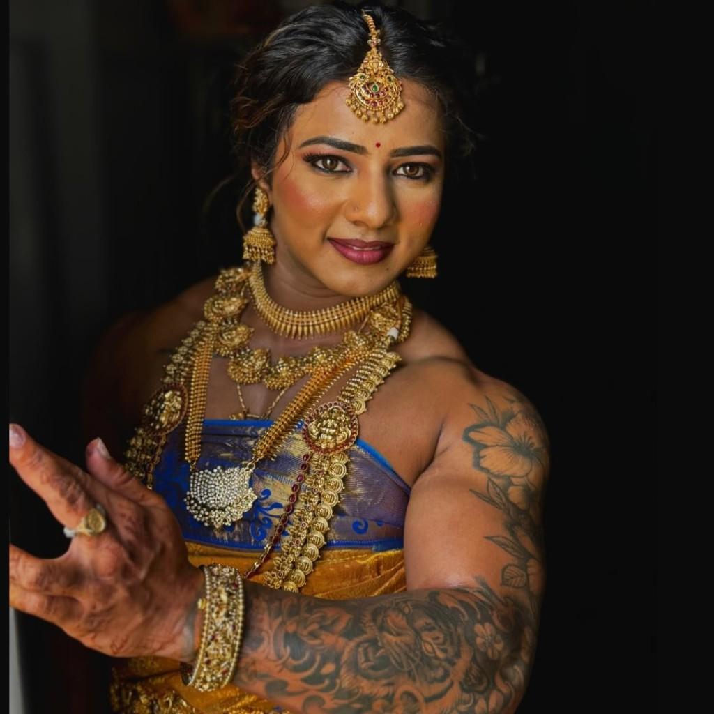 Chitra Purushotham Biography