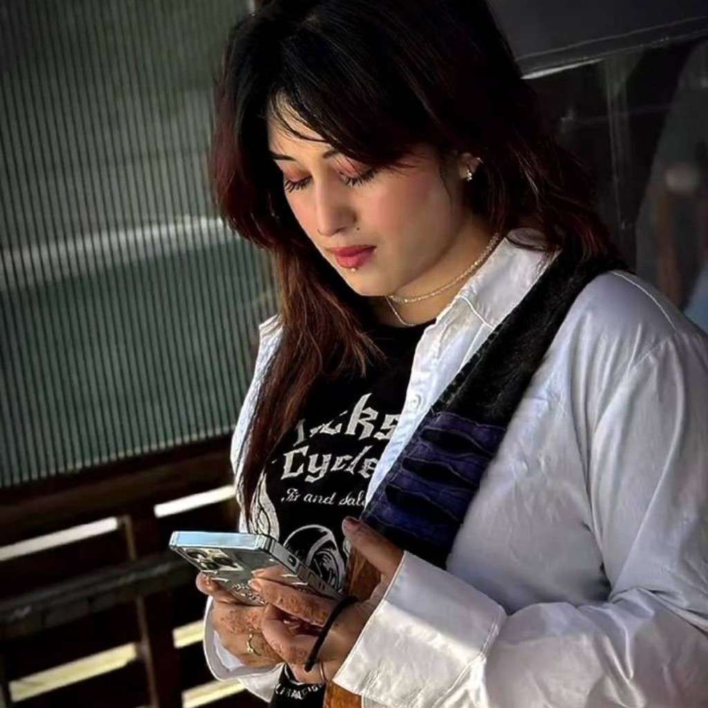 Hurrem Noor Biography