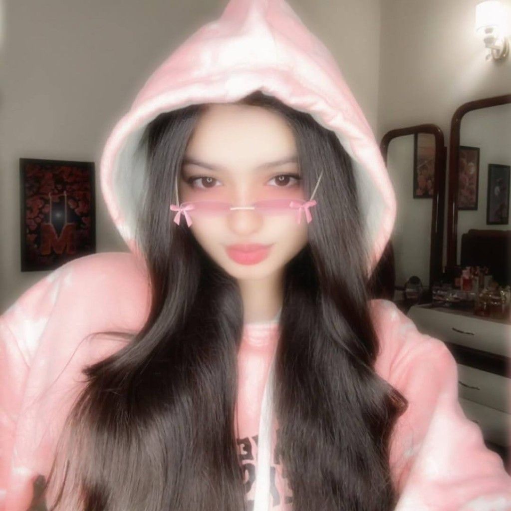 Maheen Fatima family