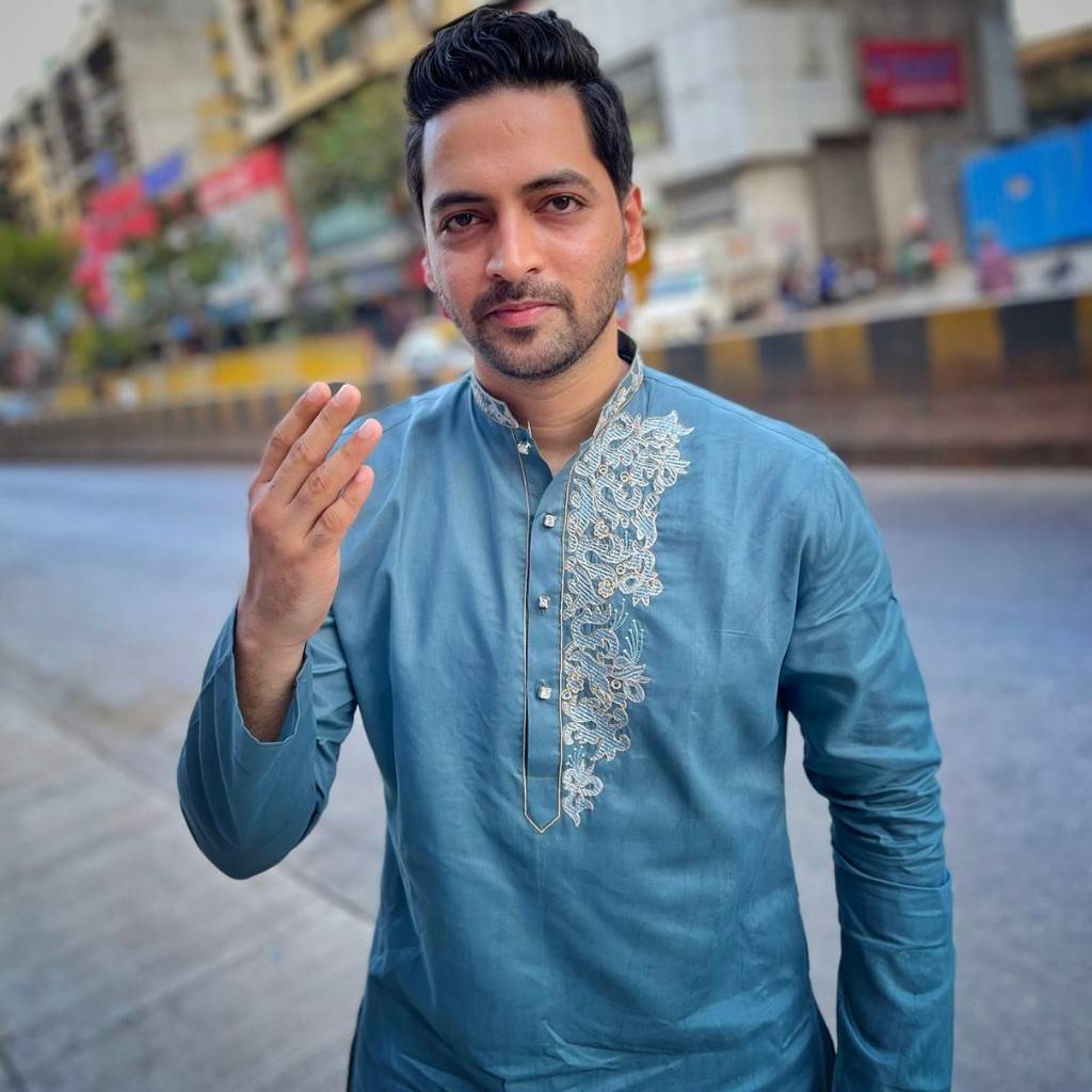 Ruhez Amrelia Biography