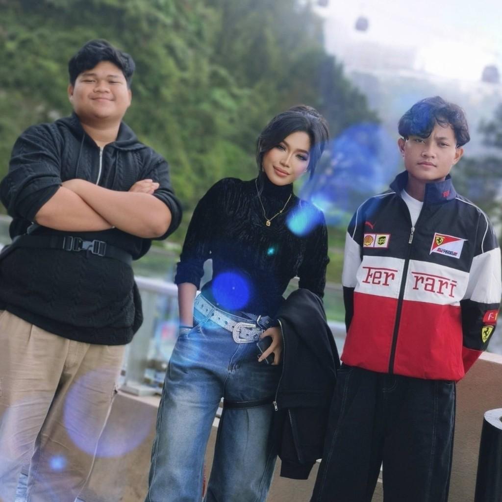 nur amira syahira singer