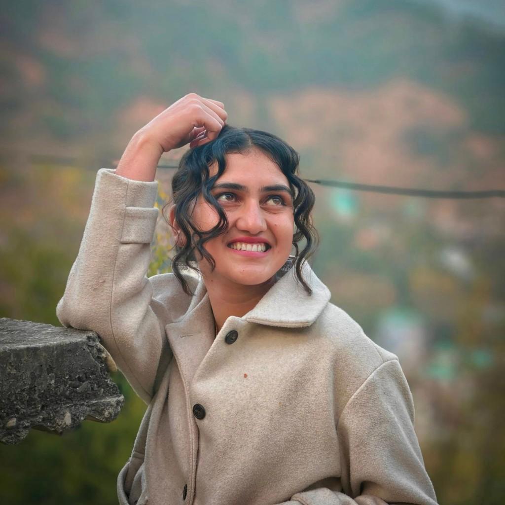 Shruti Pahadi influencer