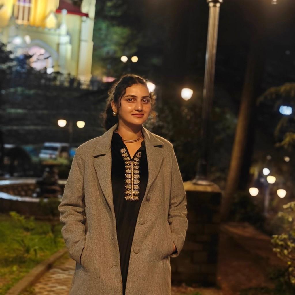 Shruti Pahadi content creator